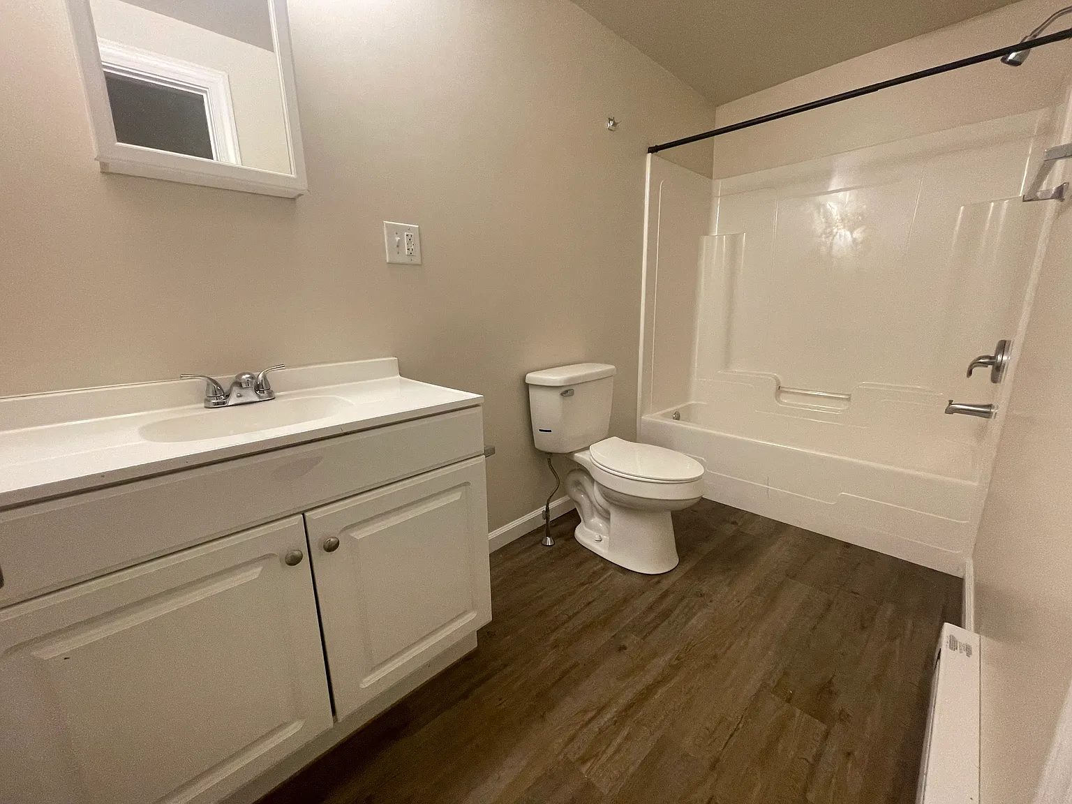 720 N New St — Photo 3