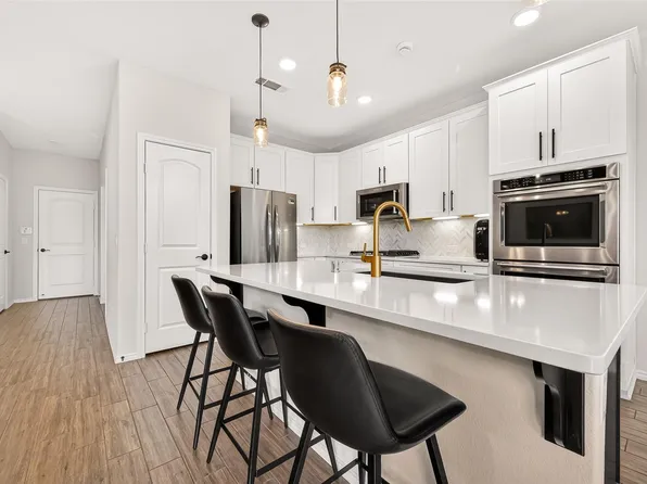 5134 Aedan Oak St, Houston, TX 77018