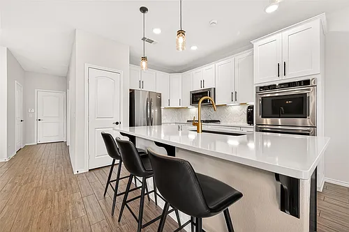 5134 Aedan Oak St Photo 1