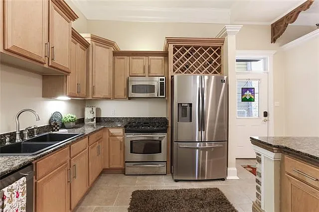1 bed, 1.0 bath, 940 sqft, $1,900 — Photo 4