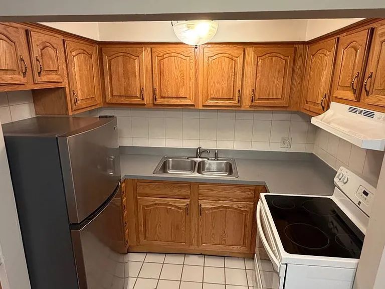 7432 Washington St #604 — Photo 10
