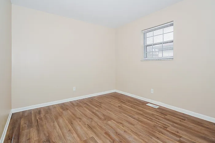 10311 Baribeau Ln — Photo 8