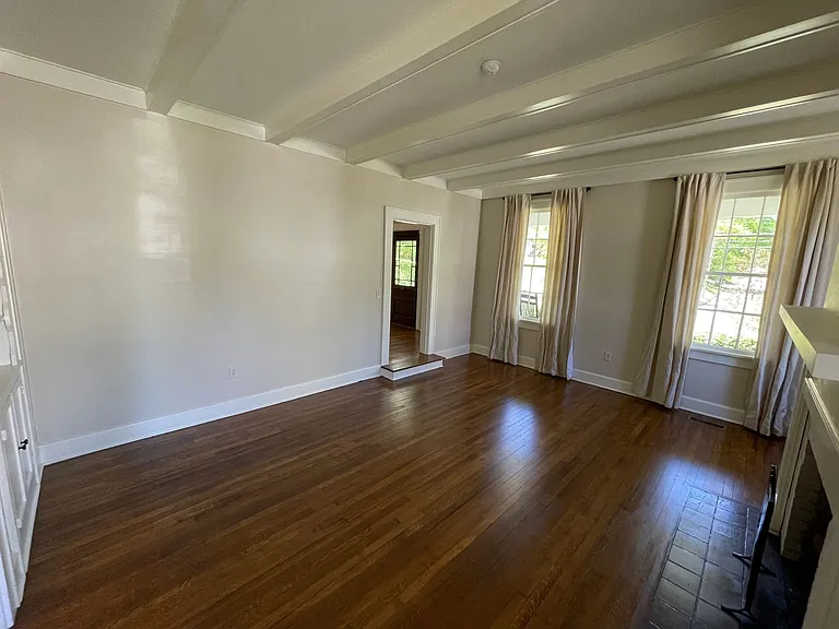 1411 S Lamar Blvd — Photo 21