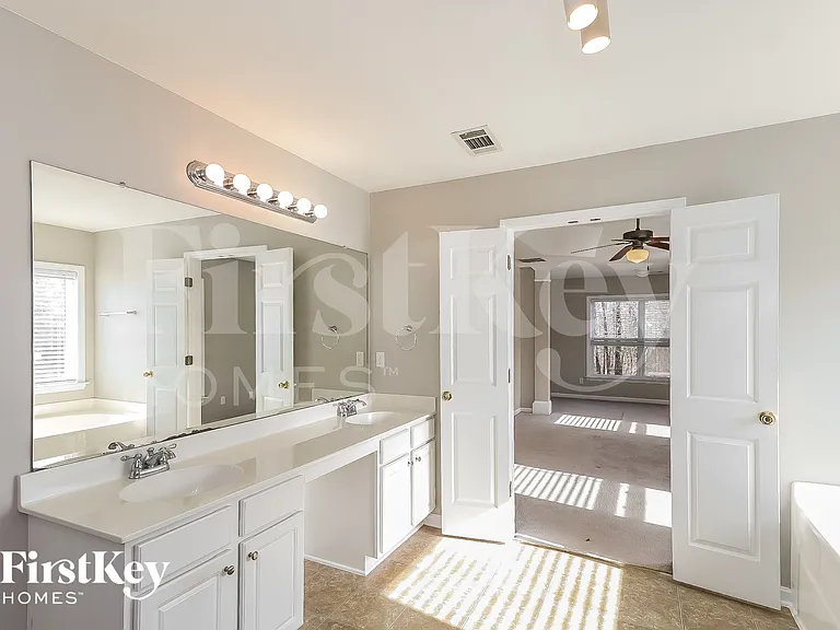6483 Stonelake Pl SW — Photo 8