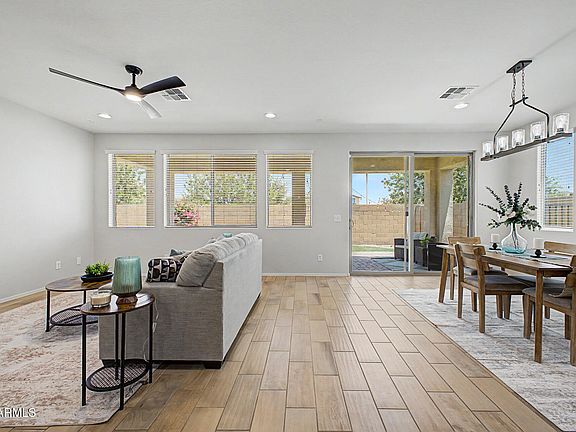 5th image of 22672 E CREOSOTE Drive