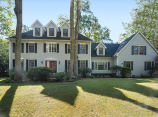 117 Castle Hill Rd, Windham, NH 03087