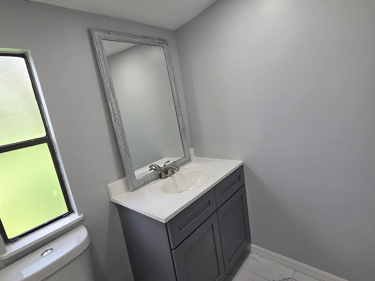 3 bed, 1300 sqft, $1,800 — Photo 1