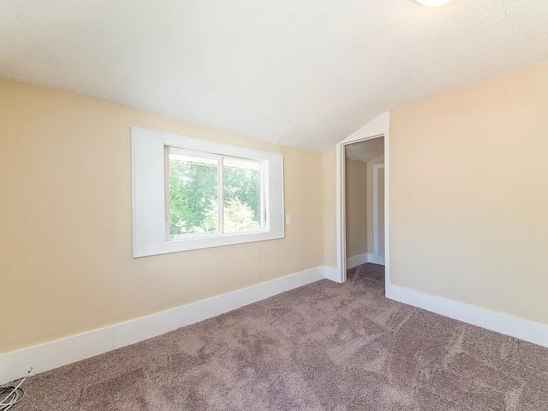 1130 Lafayette Ave SE — Photo 18