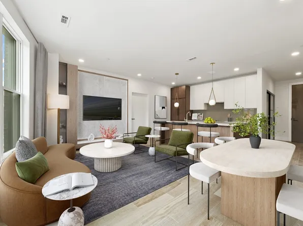 566 Columbus Ave #310, Boston, MA 02118