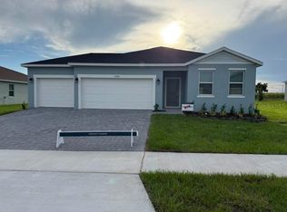12880 Trovita Dr, Grand Island, FL 32735
