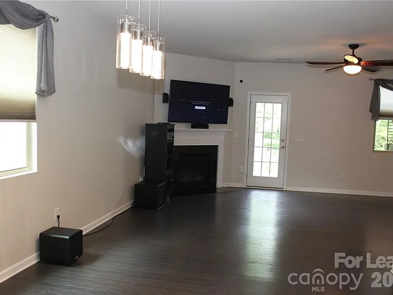6017 Sweetbay Ln — Photo 4