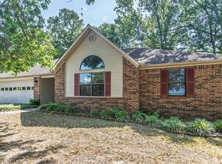 4 Oak Meadow Cv, Batesville, AR 72501