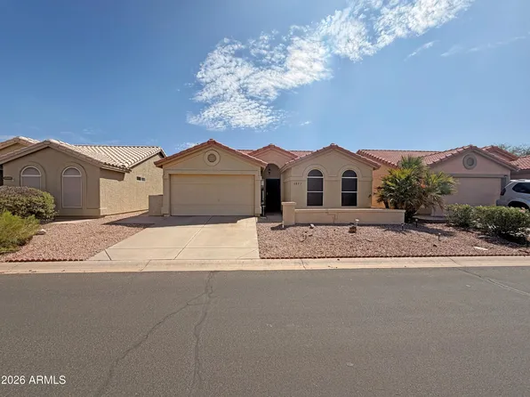 6877 S OAKMONT Drive, Chandler, AZ 85249