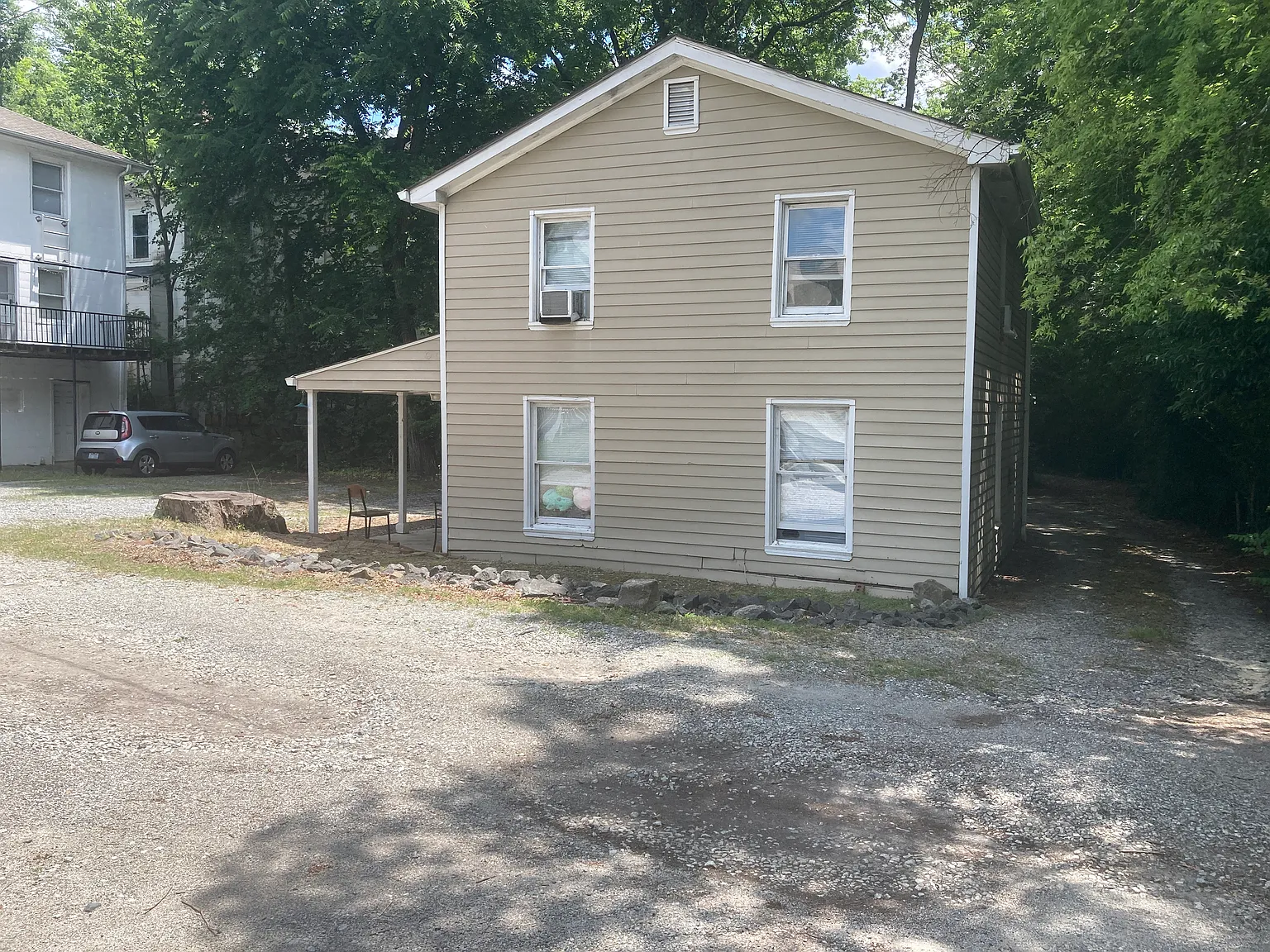 2 bed, 750 sqft, $1,150 — Photo 3