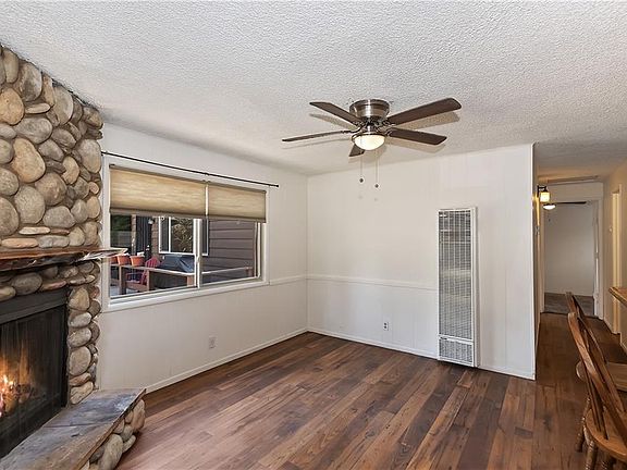 3rd image of 926 W Country Club Blvd