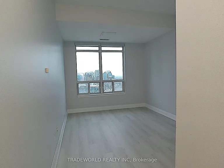 33 Empress Ave #3002 — Photo 10