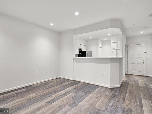 4th image of 12915 Alton Sq APT 113