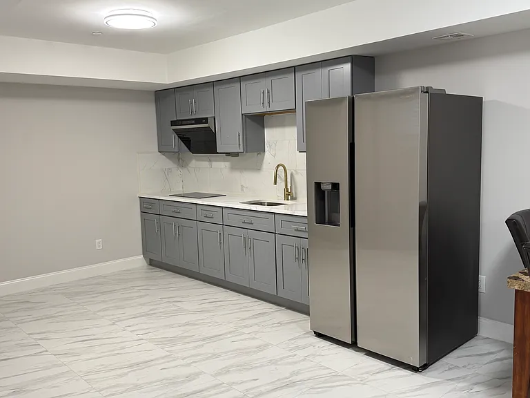 183 Mac Gregor St #1 — Photo 3