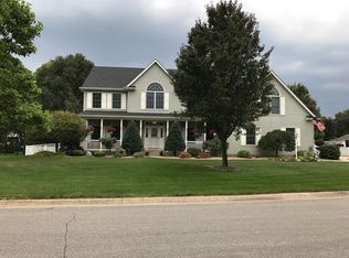 54588 Chalmers Dr, Osceola, IN 46561