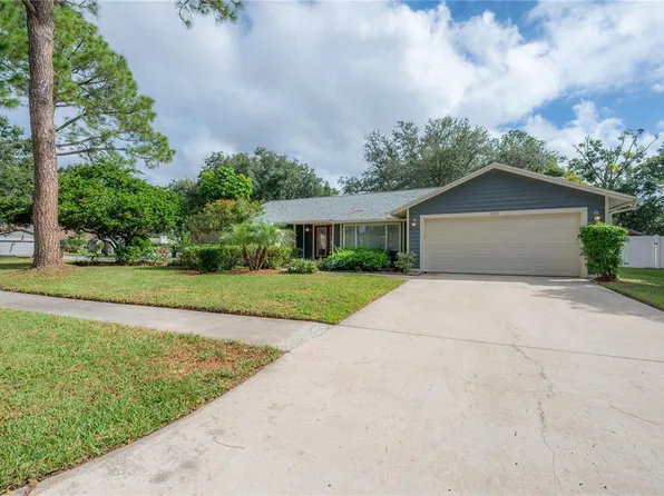 3341 Foxridge Cir, Tampa, FL 33618