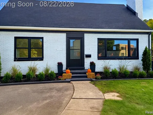 1228 N Main St, Rochester, MI 48307