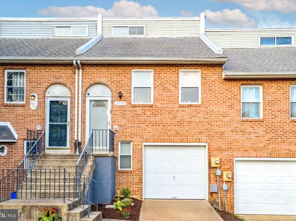3713 Barner Dr, Philadelphia, PA 19114