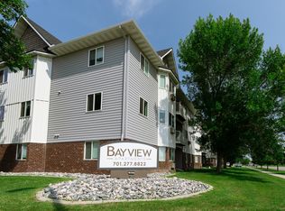 1881 39th St SW #2-301, Fargo, ND 58103