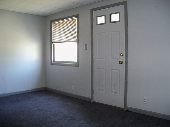 4th image of 311 Bedford St