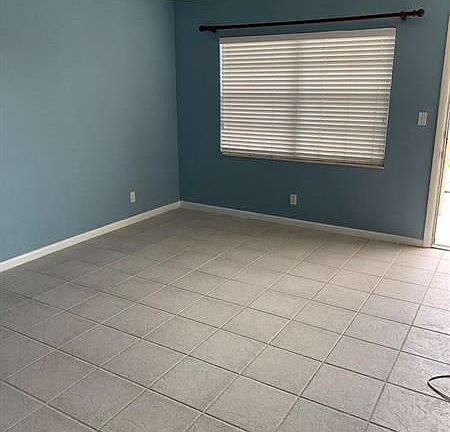 5th image of 3915 S Flagler Dr APT 306
