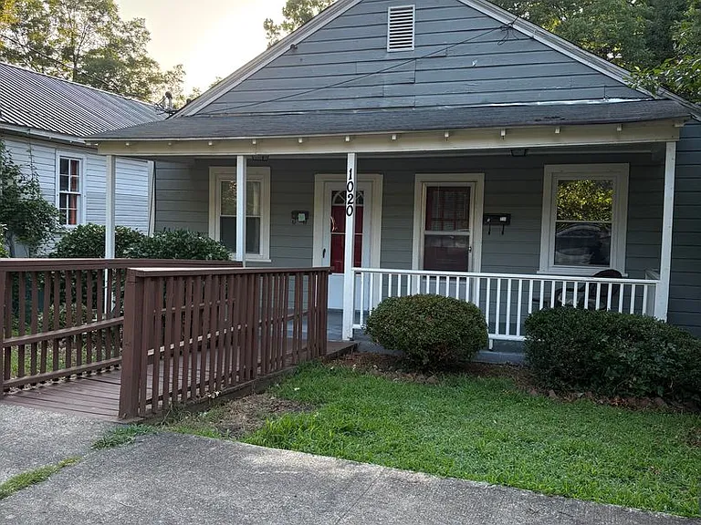 1020 Sedgefield St #A — Photo 1