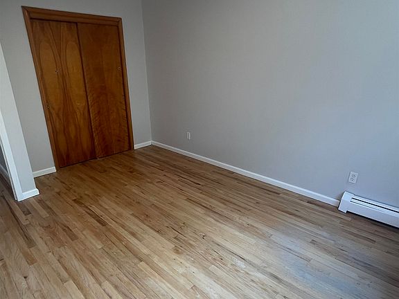 2nd image of 331 Mercer Loop