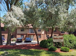 2335 Chalet Gardens Rd #10, Madison, WI 53711