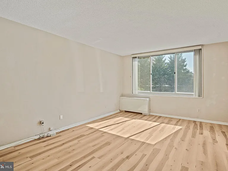 11801 Rockville Pike #207 — Photo 13