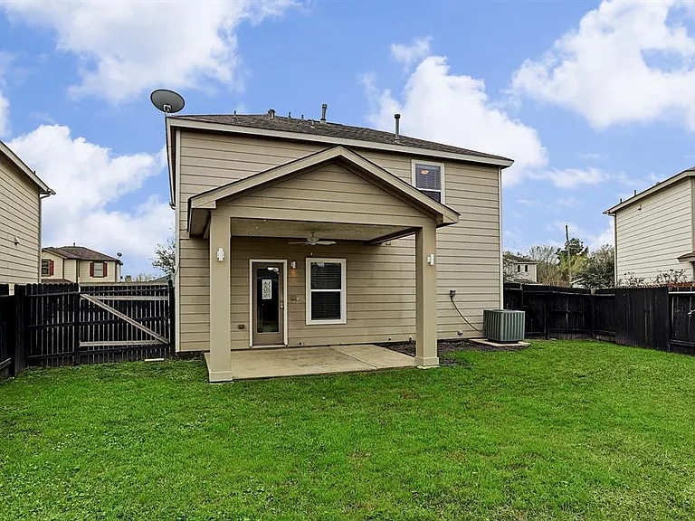 339 Silky Leaf Dr — Photo 2