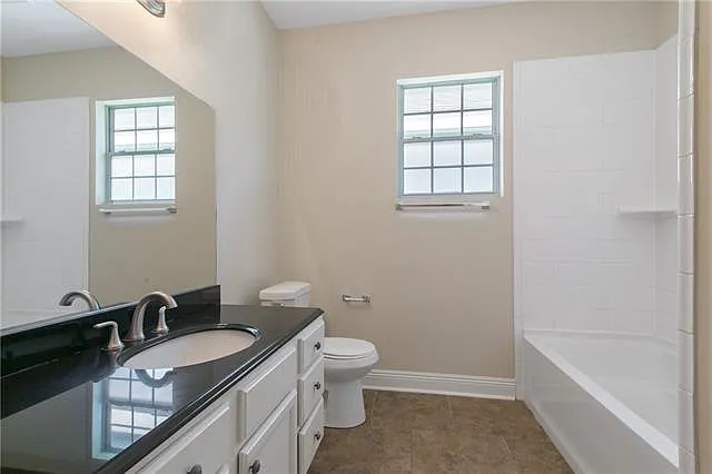 407 N Tonti St — Photo 23
