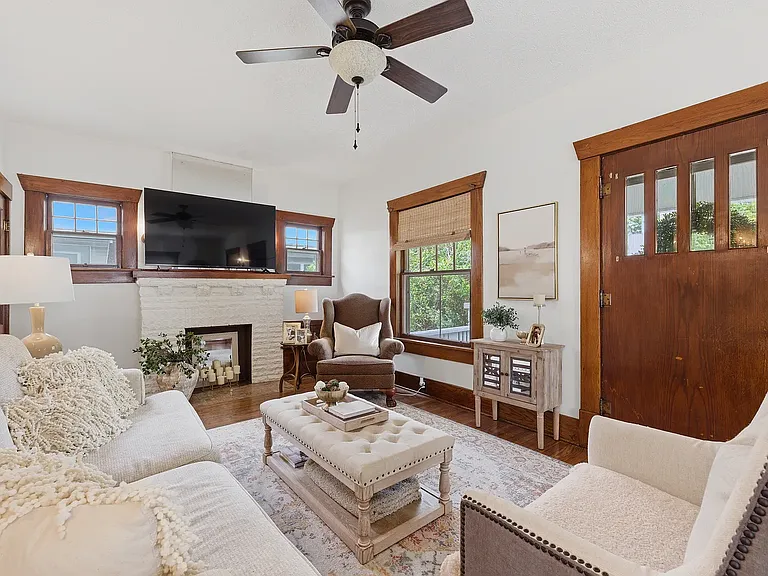 411 N Clifton Ave — Photo 8
