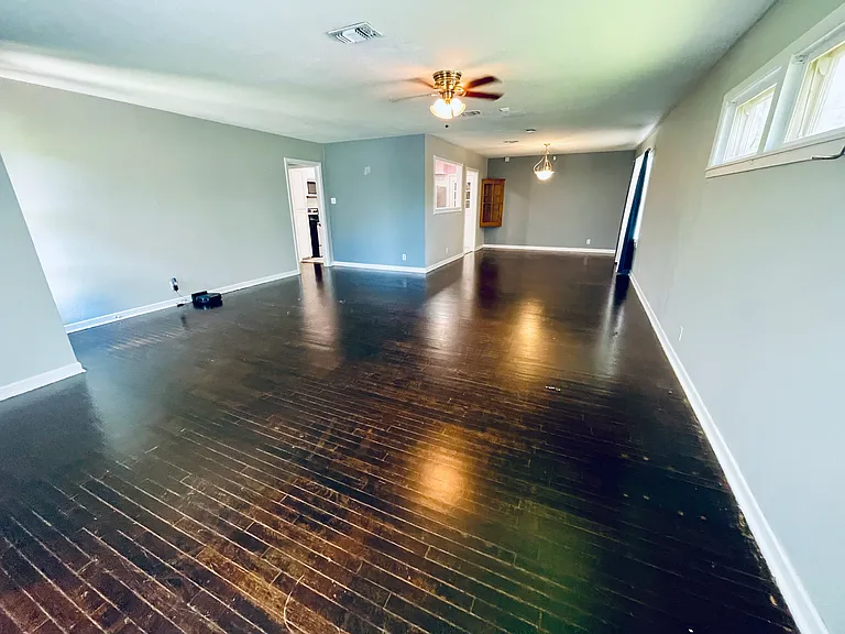 3109 Redwood Dr — Photo 8