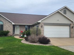 N1347 Westgreen Dr, Greenville, WI 54942