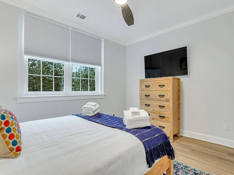 101 E Gaston St #1A — Photo 21