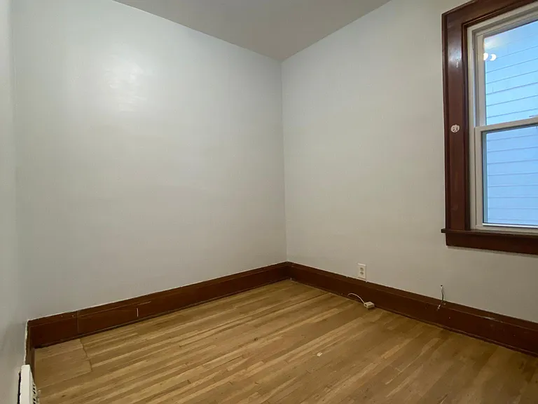 430 Highgate Ave #LOWER — Photo 8