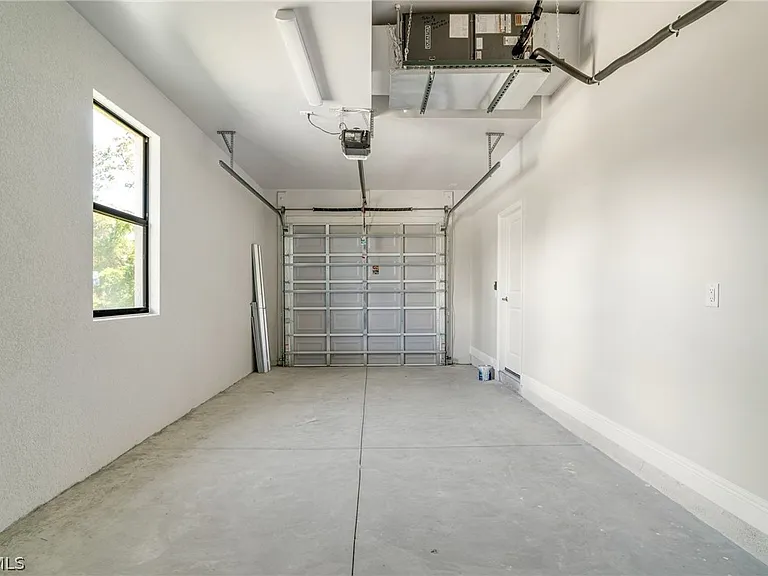 809 Agnes Ave — Photo 22