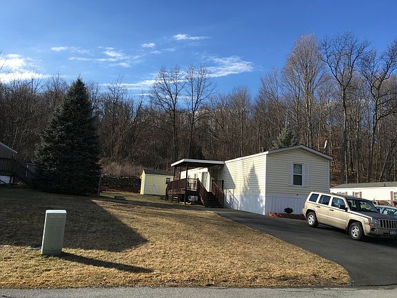 2nd image of 18 Walnut Park Ln