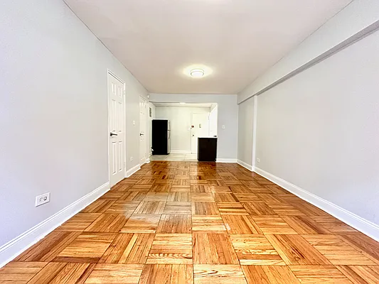 Rented by Zjama Realty Corp | media 5