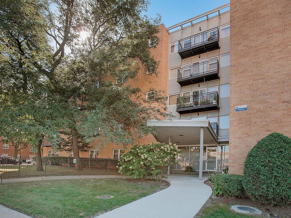 1st image of 2501 W Bryn Mawr Ave APT 205