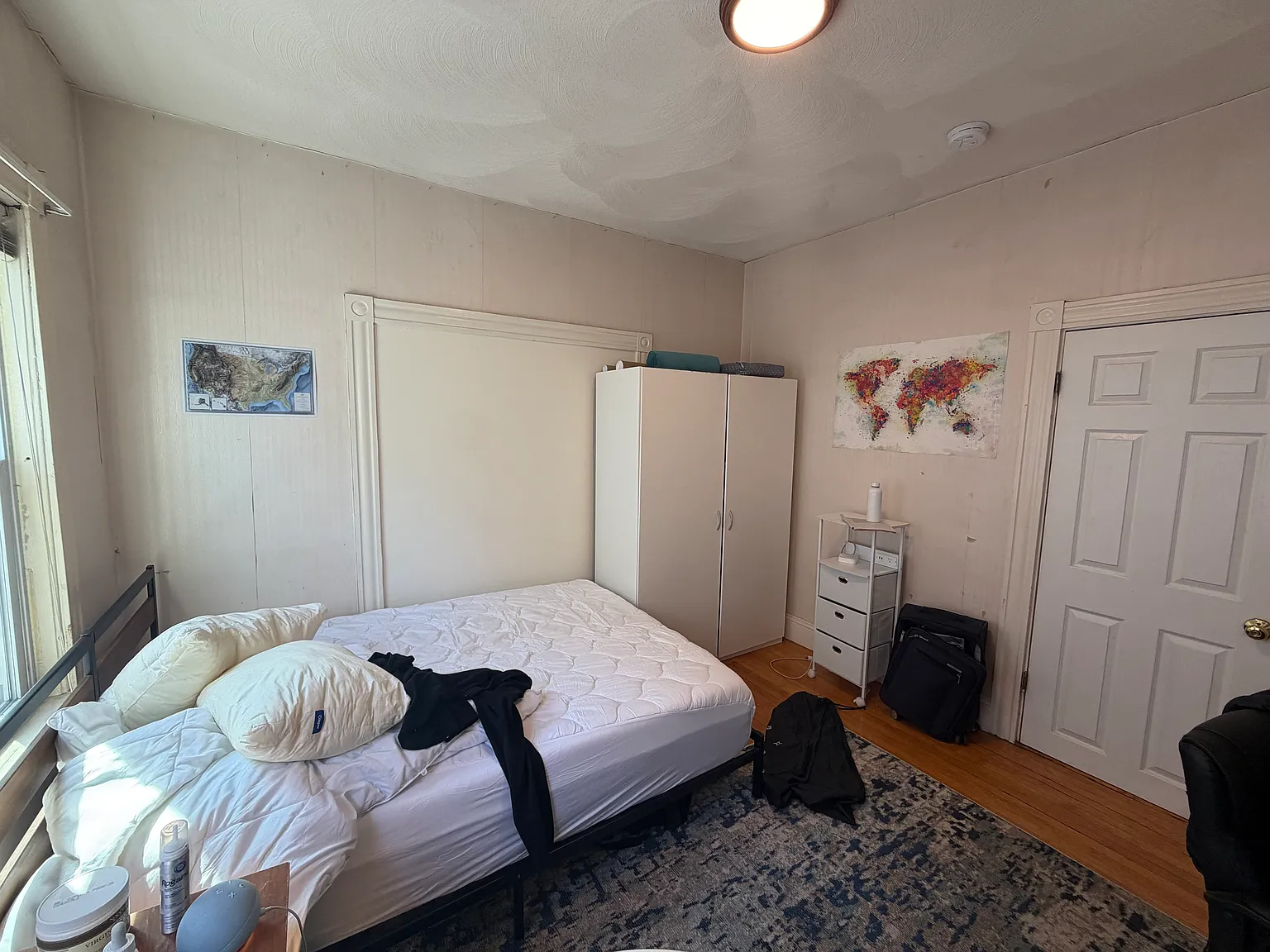 3 bed, 1050 sqft, $3,300 — Photo 3