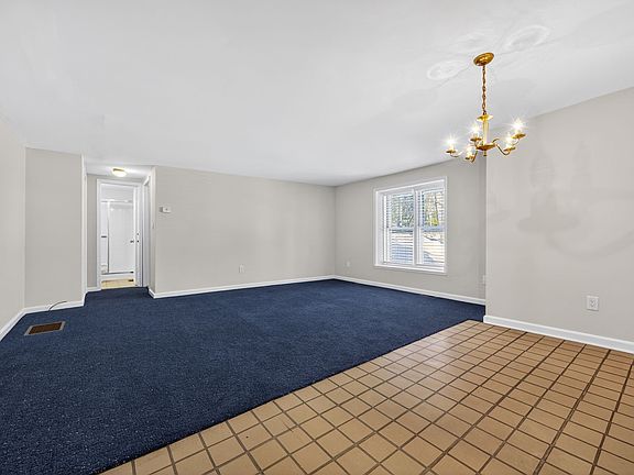2nd image of 52 Mount Kemble Ave #52B