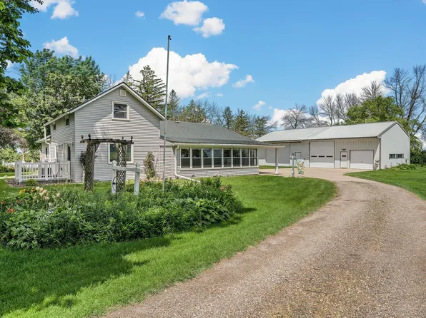 3820 SW 8th St, Owatonna, MN 55060