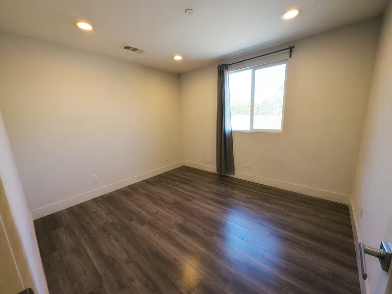 Upstairs Bedroom 1