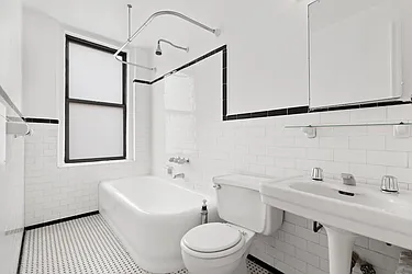 Rented by Akelius Real Estate Management