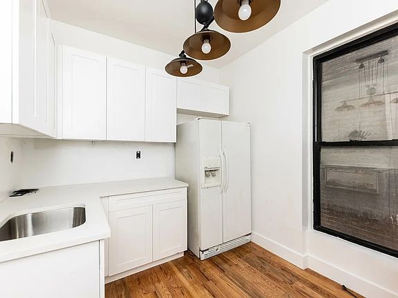 4th image of 356 Lafayette Ave #W3